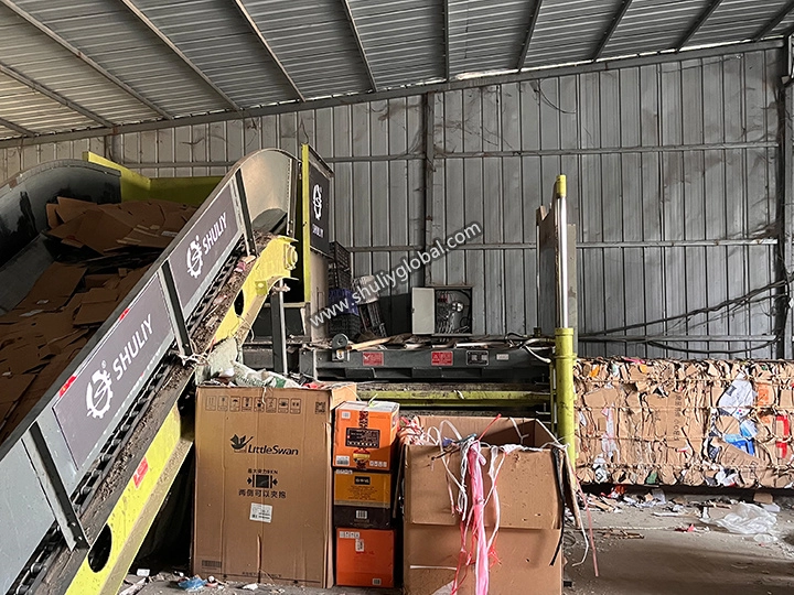 Машина для прессовки картонной бумаги