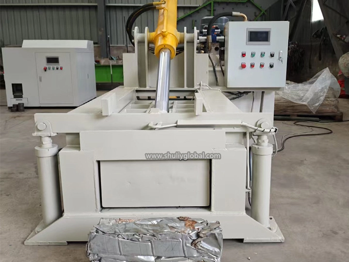 Пользовательская горизонтальная прессовальная машина