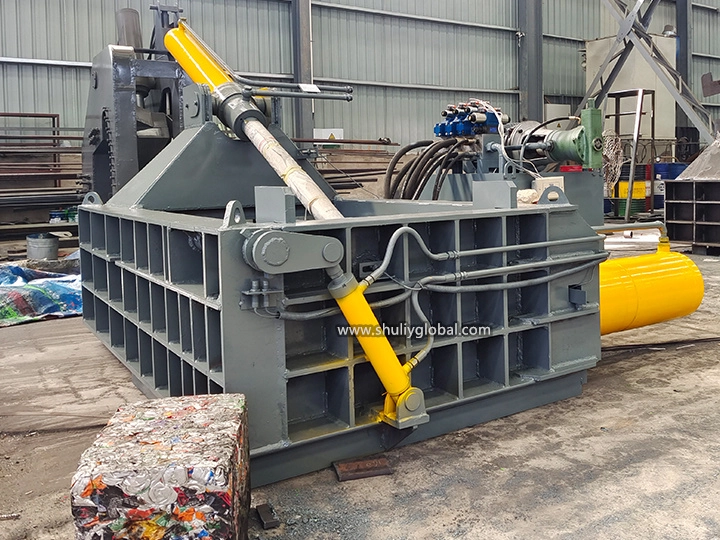 Горизонтальная прессовальная машина